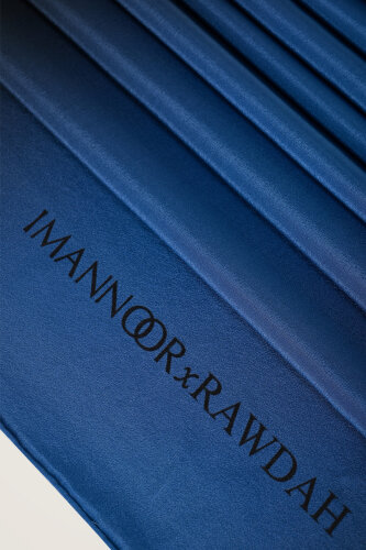 İmannoor x Rawdah Degrade Siyah-Mavi Krep İpek Şal 70x210 - Imannoor (2)