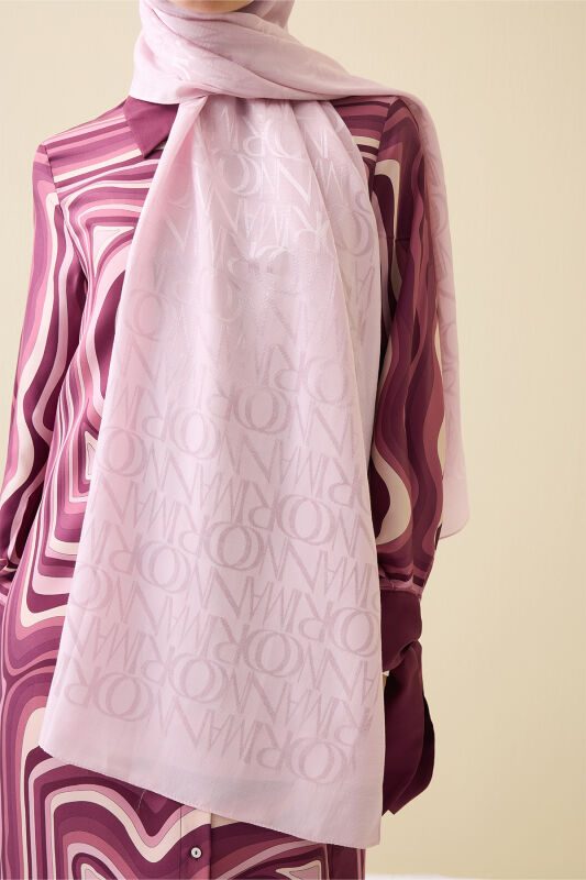 Monogram İmza Açık Pembe Shiny Jakar Şal 70x200 - 5
