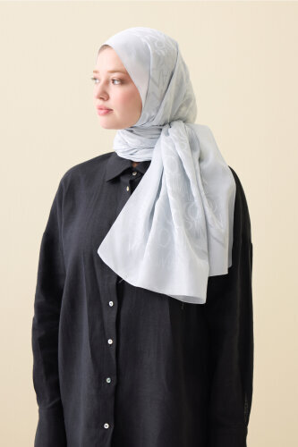 Monogram İmza Gümüş Shiny Jakar Şal 70x200 - 5