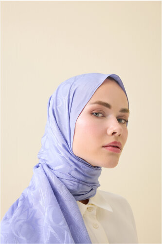 Monogram İmza Lavanta Shiny Jakar Şal 70x200 - Imannoor (3)