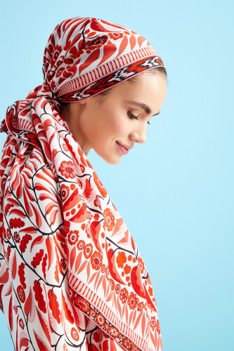 Ivy Labyrinth Silk Shawl Red 