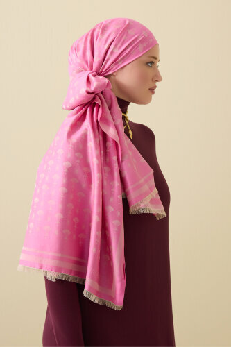 Karanfil Monogram Pembe İpek Şal 68x200 - Imannoor (3)