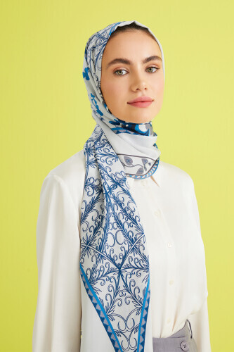 Key Hole Silk Shawl Blue 