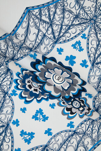 Key Hole Silk Shawl Blue - 4