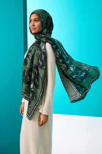 Kite Bright Flush Viscose Shawl Green 