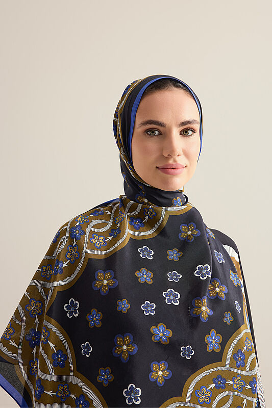 Knitted Black-Gold Floss Cotton Scarf - 5