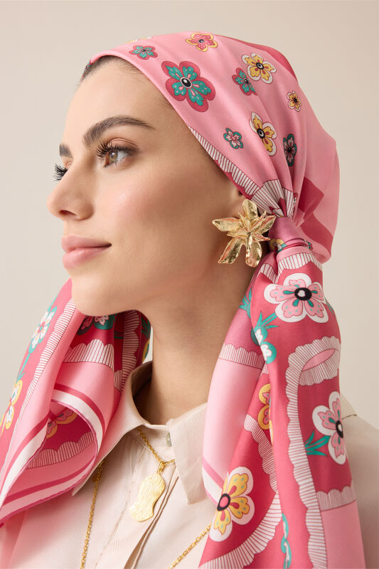 Knitted Coral Twill Silk Scarf - 1