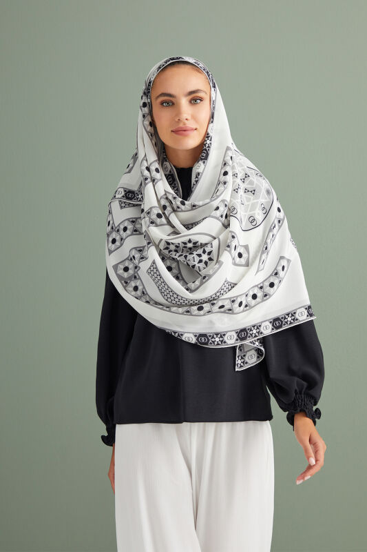 Labyrinth Silk Shawl White - 4