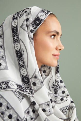 Labyrinth Silk Shawl White - 5