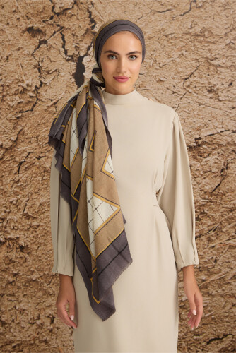 Labyrinth Square Wool Shawl Cream - 5