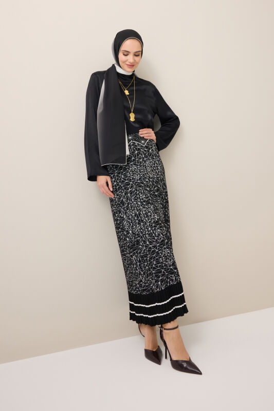 Lace Black Knit Skirt - 1