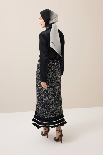 Lace Black Knit Skirt - 6