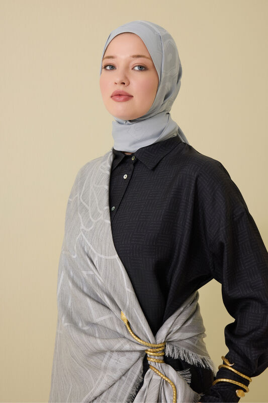 Leyla Gri Yün İpek Eşarp 140x140 - 3