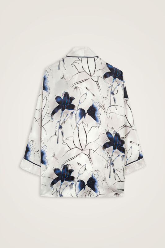 Lilies in Bloom Silver Twill Silk Short Kimono - 3