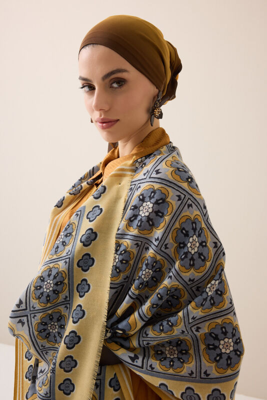Mihrab Motif Yellow-Gray Wool Shawl - 4