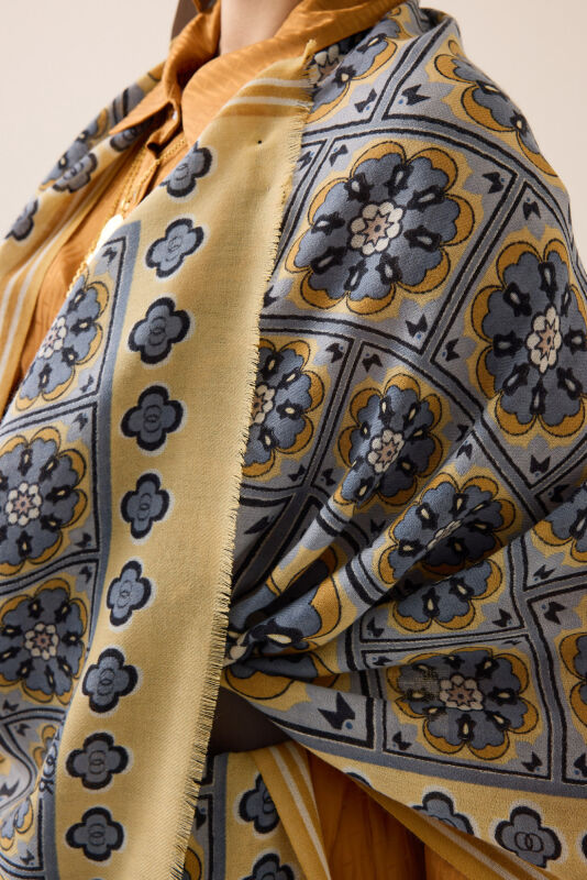 Mihrab Motif Yellow-Gray Wool Shawl - 3