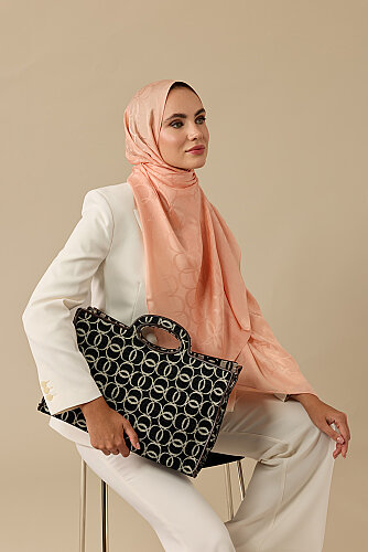 Monogram Dokuma Siyah Çanta - Imannoor