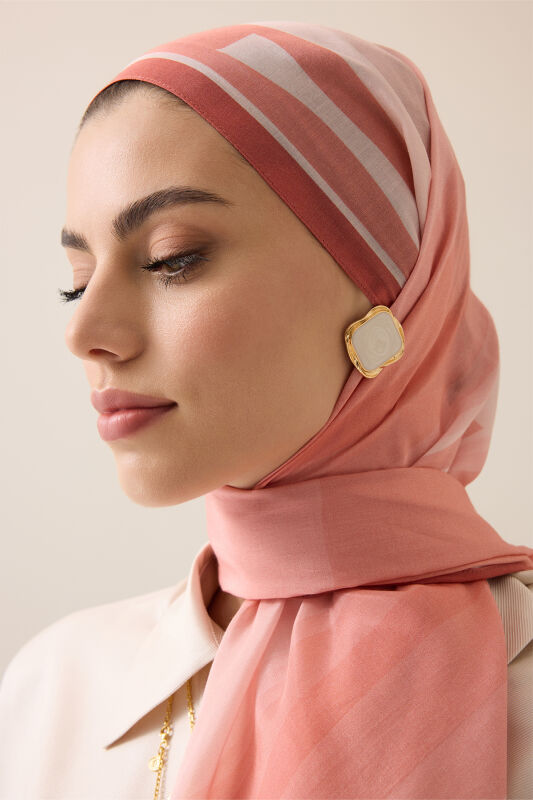 Moon Gate Powder Floss Cotton Shawl - 1