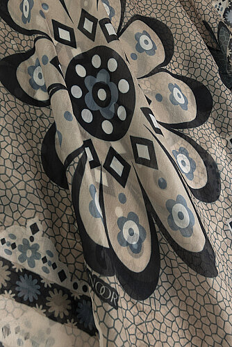 Mosaic Daisy Beige Silk Voile Scarf - 4