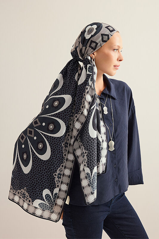 Mosaic Daisy Navy Blue Cotton Floss Scarf - 6