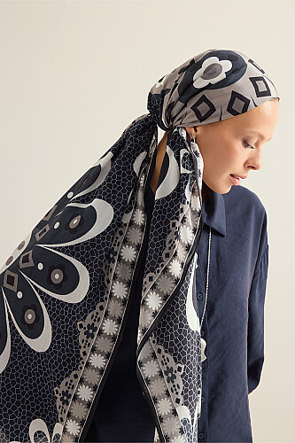 Mosaic Daisy Navy Blue Cotton Floss Scarf - 3