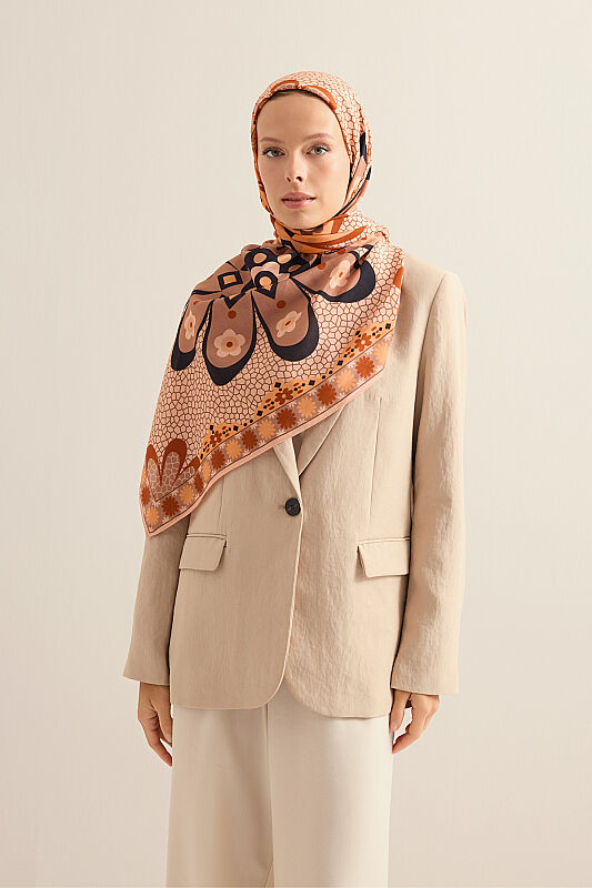 Mosaic Daisy Salmon Cotton Floss Shawl - 6