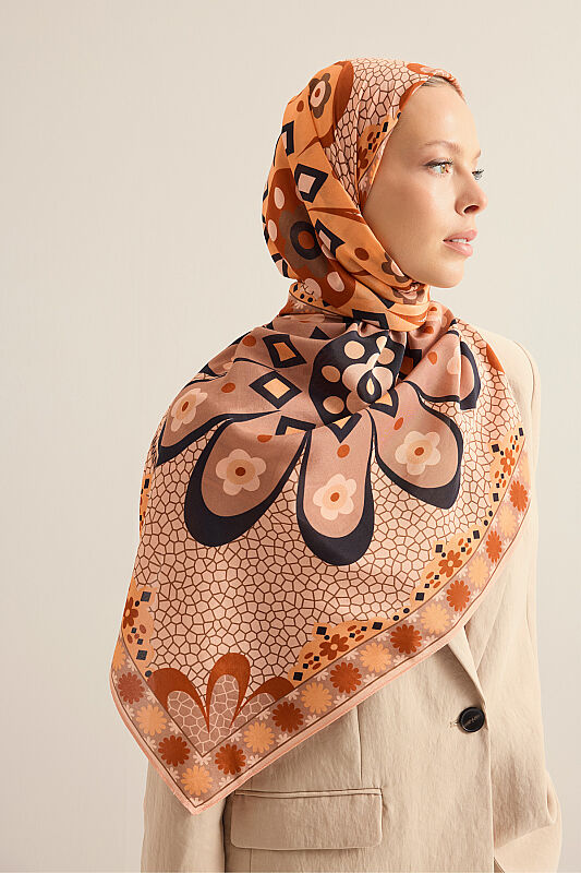 Mosaic Daisy Salmon Cotton Floss Shawl - 3