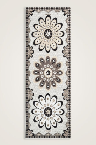 Mosaic Daisy Stone Cotton Floss Shawl 