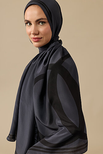 Noor Logo Koyu Gri Krep İpek Şal 70x210 - Imannoor (1)