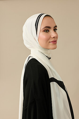 Noor Logo Siyah-Beyaz Krep İpek Şal 70x210 - 5