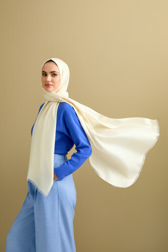 Noor Petek Beyaz Jakarlı İpek Şal 70x200 - 3