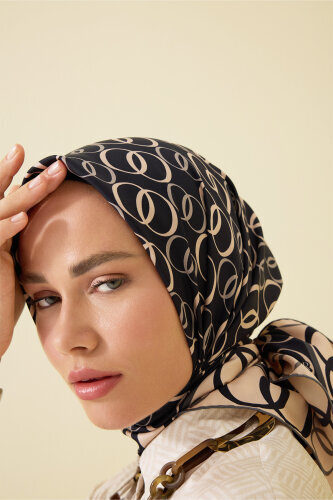 Noor Road 2 Black-Beige Silk Scarf - Imannoor (3)