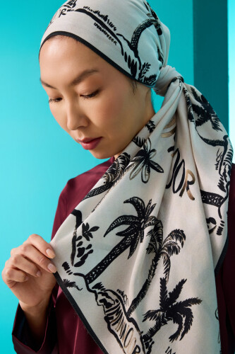 Oasis Flush Viscose Shawl Cream 