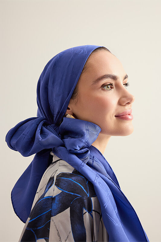 Oriental Chain Night Blue Jacquard Silk Shawl - 1