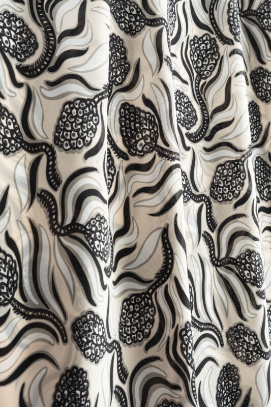 Pine Cone Blossom Cream-Gray Crepe Silk Scarf - 2