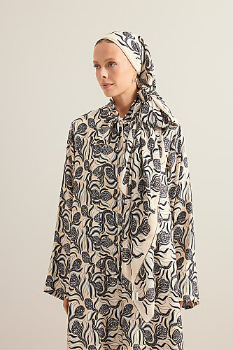 Pine Cone Blossom Cream-Gray Crepe Silk Scarf - 5