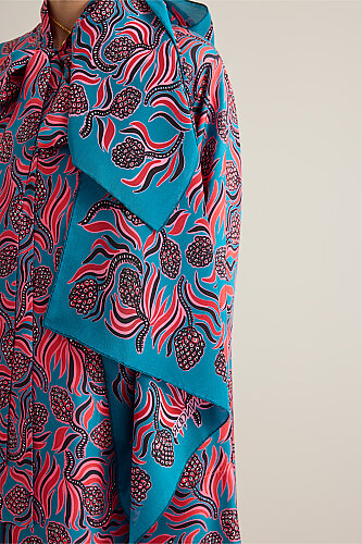 Pine Cone Blossom Red-Petrol Crepe Silk Scarf - 3