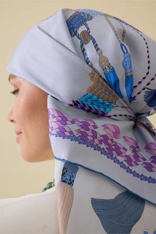 Püskül Noor Gri Tivil İpek Eşarp 90x90 - 5