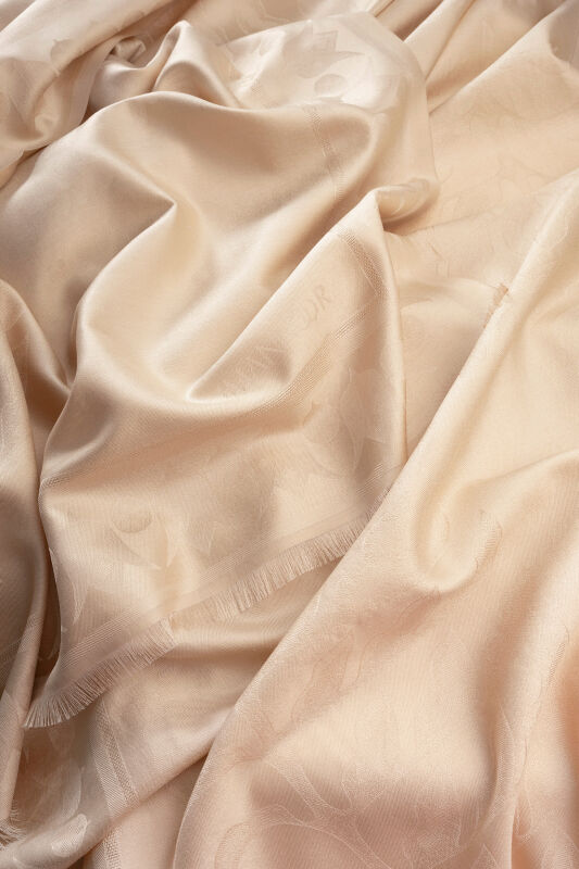 Qufi Ivory Jacquard Silk Shawl - 4