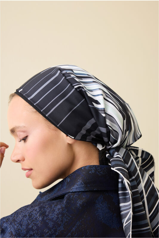 Rainy Noor Black Silk Scarf - 5