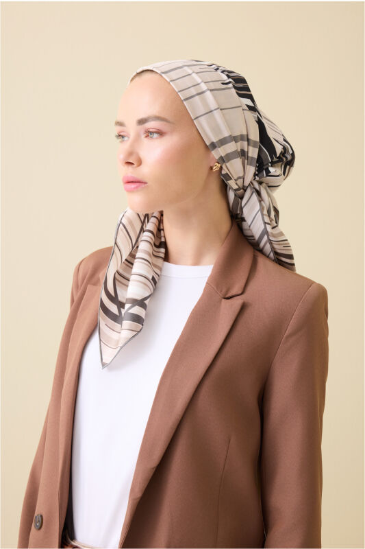 Rainy Noor Stone Silk Scarf - 3