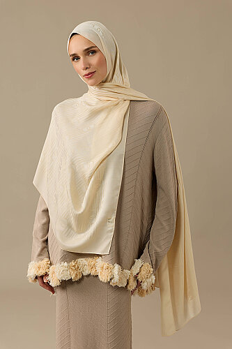 River Logo Ecru Naia Air Jacquard Shawl - Imannoor