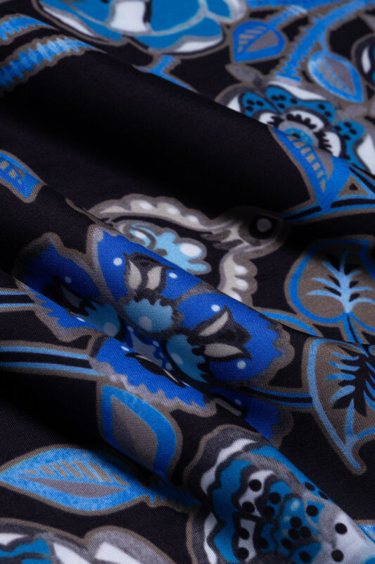 Rose Ivy Saxe-Black Viscose Shawl - 4