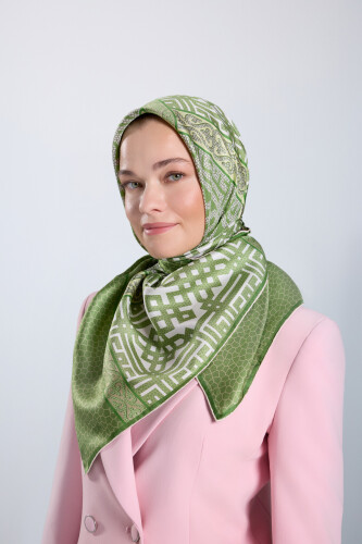 Rug Green-Beige Double-Sided Twill Silk Scarf 