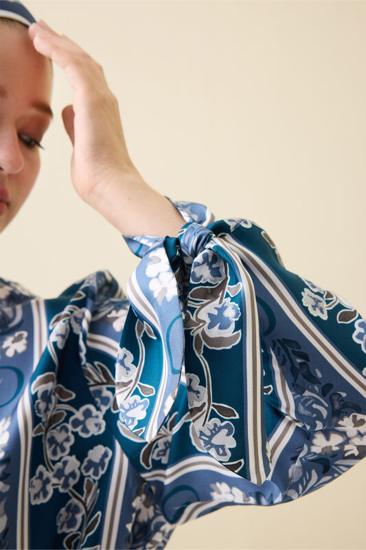 Salıncak Manşet Detaylı Lacivert Patlı Tivil İpek Elbise - 7