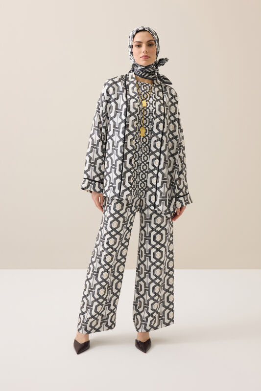 Selçuk-i Kafes Siyah-Beyaz Tivil İpek Kısa Kimono - 1