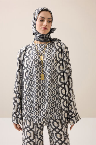 Seljuk-i Cage Black and White Silk Sleeveless Blouse - 1