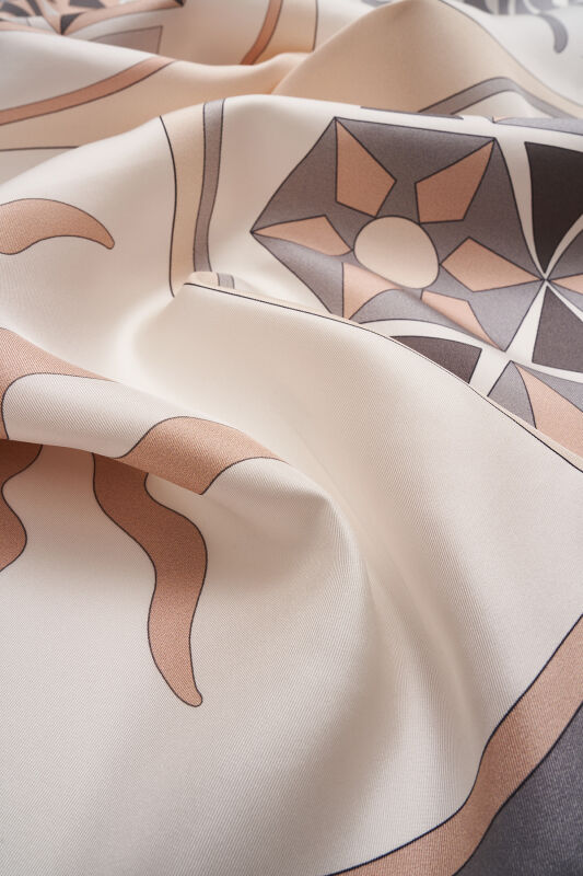 Seljuk Sun Twill Silk Scarf Beige - 3