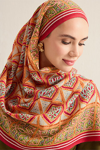 Shamsa and Mihrab Red-Beige Wool Shawl - Imannoor (3)