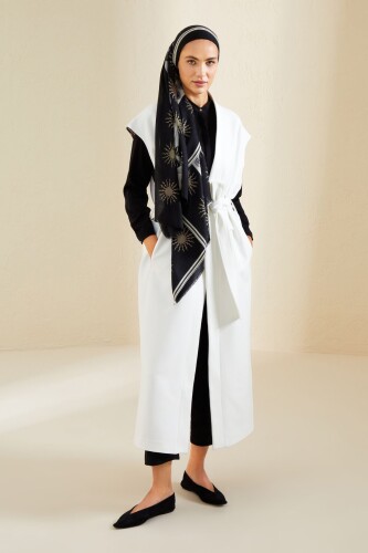 Sleveless Coat White - 4